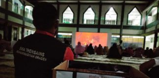 Nonbar Film, Giat Dakwah Kultural SMA Trensains bersama Pemuda Muhammadiyah Sragen Timur
