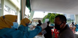 ‘Aisyiyah Gelar Vaksinasi Covid untuk 1221 Lansia dan Pekerja Publik