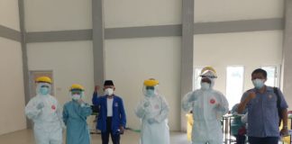 Aleg Sleman Abdul Kadir Serahkan Bantuan APD ke Relawan Covid-19 Desa Sariharjo Ngaglik Relawan Cocid 19 Sariharjo Ngaglik Bersama Ir H Abdul Kadir