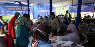 Rayakan HUT ke-23, PAN Sleman Gelar Vaksinasi Massal hingga Bagikan Paket Makanan