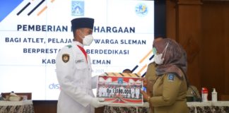Bupati Sleman Serahkan Penghargaan kepada Atlet dan Pelajar Berprestasi, Total Rp28,8 Juta