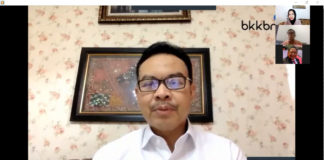 Merawat Lansia di Tengah Bonus Demografi