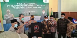 Polda Bali dan PWM Bali Adakan Vaksinasi Massal
