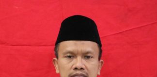 Sebulan Kadang Sama Dengan Semalam