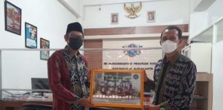 Sharing KBM di Masa Pandemi, SD MBW Kudus Kunjungi SD Muhammadiyah PK Kottabarat