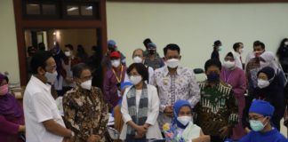 Vaksinasi Bumil dan Santri di Sleman, Ditinjau Wabup