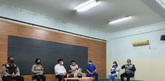 Ribuan Warga Serbu Vaksinasi Massal di UIN Syarif Hidayatullah Jakarta