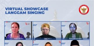 Meriahkan HUT Kemerdekaan RI ke-76, Bule Amerika Nyanyikan Gamelan Jawa