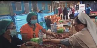 2000 Warga Maumere Vaksinasi Covid-19 di IKIP Muhammadiyah