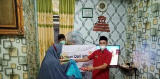 LAZISMU Bersama FOKAL IMM Bagikan Paket Sembako di Kepulauan Riau
