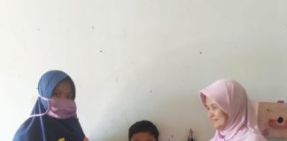 Lazismu Berikan Smartphone Bagi Siswa Kurang Mampu