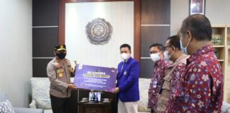 UMP berikan Beasiswa 1M untuk Keluarga Polri