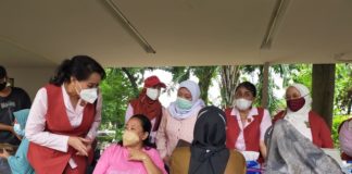 Kisah Ibu-Ibu Kowani Yakinkan Warga untuk Ikut Vaksinasi, Giwo: Kami Datangi Door to Door