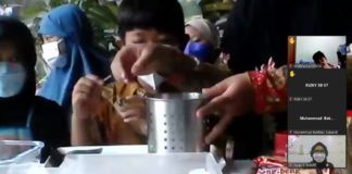 Keren! Siswa SD Muhammadiyah PK Kottabarat Praktikum Membuat Es Krim