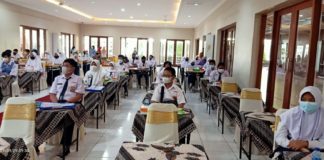 Siswa SMP Muhammadiyah 7 Jebres Ikuti Peningkatan Kapasitas Kader Kesehatan