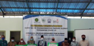 Guru SD Muhammadiyah Terdampak Covid-19 Memperoleh Apresiasi dari Lazismu PDM Sleman