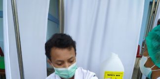 SMA Muhammadiyah PK Kottabarat Tuntaskan Vaksinasi Siswa