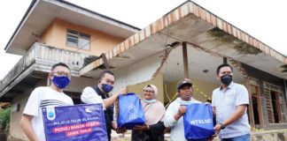 Aksi Sosial Karyawan XL Axiata Kirim Sembako untuk Korban Banjir di Berbagai Daerah dan Donasi Fasilitas Air Minum