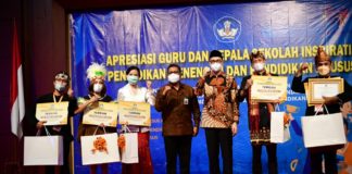 35 Pendidik Terima Penghargaan Apresiasi Pendidik dan Tenaga Kependidikan Inspiratif 2021