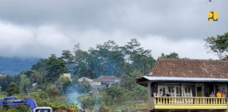 Pasca Banjir Bandang Kota Batu, Menteri Basuki Perintahkan Perlebar Alur Sungai dan Relokasi Rumah di Bantaran