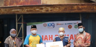 Awali Kegiatan Milad, Muhammadiyah Surakarta Benah Rumah Warga