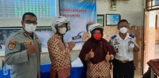 Dinas Perhubungan Edukasi Civitas SMP Muhammadiyah 1 Surakarta Tentang Keselamatan Berlalu Lintas