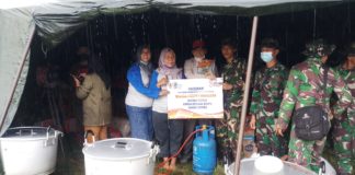 Tim BULOG Peduli Langsung Bergerak, Salurkan Bantuan Pangan untuk Dapur Umum Bencana Semeru