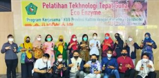 Pelatihan Teknologi Tepat guna eco enzim : Dari yang tidak berarti menjadi sejuta manfaat