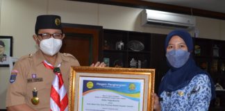 Yogya Terima Penghargaan Kota Ramah Sepeda Terbaik Penghargaan kota ramah sepeda dari B2W kepada Kota Yogyakarta