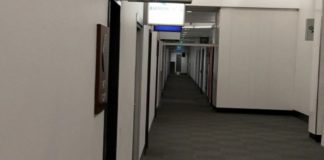 Ruang Shalat di Bandara dan Mushalla MAWU UoW Ruang Shalat di Bandara dan Mushalla MAWU UoW