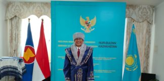 Kemenlu Beri Penghargaan Social Media pada Fadjroel Rachman