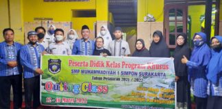 SMP Muhammadiyah 1 SKA Ajarkan Kewirausahaan dan Bakti Masyarakat di Desa Polanharjo