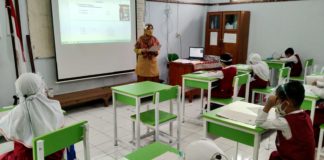 SD Muhammadiyah 1 Ketelan Surakarta Gelar PTS Dengan Tatap Muka
