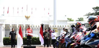 Presiden Jokowi Lepas Parade Pembalap Pertamina Grand Prix of Indonesia