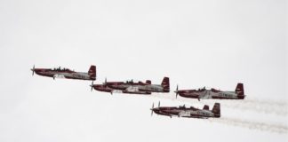 Tim Aerobatik Jupiter Beraksi di Langit Mandalika Ramaikan Gelaran MotoGP 2022