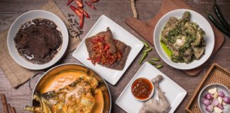 Agar Makan Padangmu Makin Lamak Bana, Coba 4 Tips dari Padang Merdeka Ini!