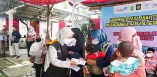 LAZISMU DIY dan BKKBN Serahkan100 Paket Untuk Keluarga Anak Stunting di Kulonprogo
