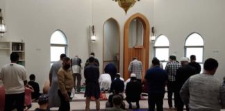 Salat Jumat di Masjid Darul Imaan Malaysia Arncliffe
