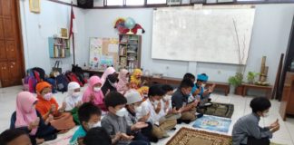 SD Muhammadiyah 1 Solo Gelar Pesantren Kilat dan Bayar Zakat