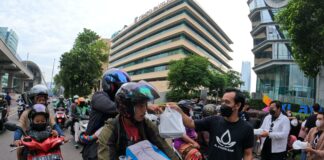 Rangkaian Program Ramadan 2022, XL Axiata Bagikan Takjil Buka Puasa untuk Masyararakat