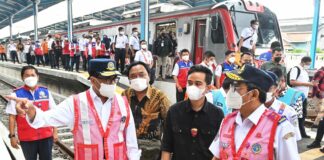 Beroperasi Juli 2022, Elektrifikasi Jalur KA Solo Balapan-Palur Hampir Rampung