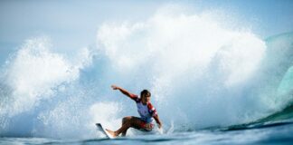 Hari Pertama, Peselancar Indonesia Kalahkan Peringkat Satu Dunia di WSL 2022 Banyuwangi