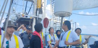 Hari Ketiga Berlayar, Laskar Rempah Belajar Cara Bertahan di Laut