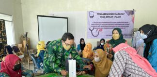 Tim Pengabdian P2AD FK UMS Latih Petugas Posyandu di Gatak