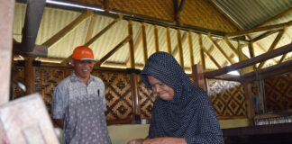 Bersama BNI, Abah Eje Bangun Ekonomi Desa Lewat Kerajinan Mendong Khas Tasik