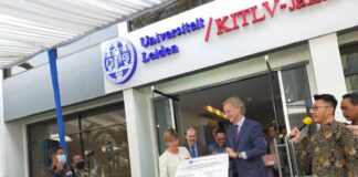 Menteri Dijkgraaf Resmikan Front Office KITLV-Jakarta dan Kantor Universitas Leiden di Indonesia