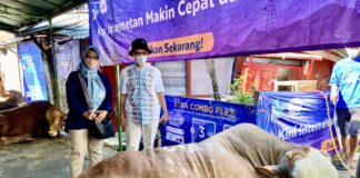 Perayaan Iduladha 1443 H MTXL Axiata Salurkan Hewan Kurban untuk Masyarakat