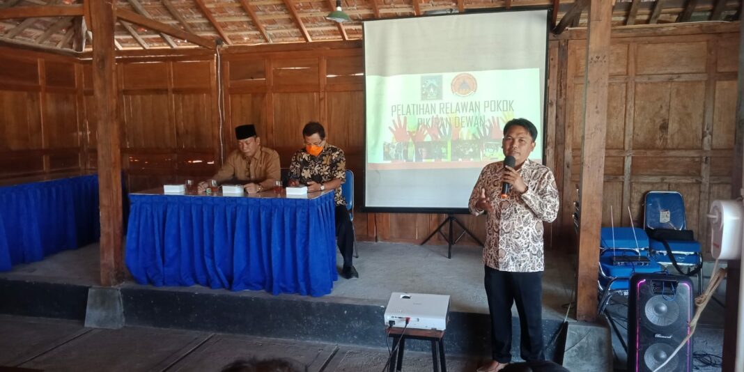 Narasumber kali ini dari DPRD Kabupaten Sleman Nurhidayat yang anggota Dewan Dapil Kalasan, Prambanan, Ngemplak, Komisi B dengan materi Peran Pemerintah dalam Penanggulangan Bencana, Nurhidayat pada kali itu menyampaikan “ apresiasi atas peran relawan yang memiliki tanggungjawab besar terutama dalam menggerakan kesadaran masyarakat” .