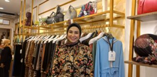 Hadir di Front Row Paris 2022, Hikmat Fashion Usung Konsep Tudor Time