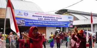 Rayakan Haornas, IKA Unimma Ajak Warga Pasar Rejowinangun Senam Sehat dan Minum Jamu Bersama